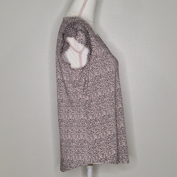 Adrianna Papell V-Neck Top With Pleated Flutter Sleeves - Picture 4 of 12